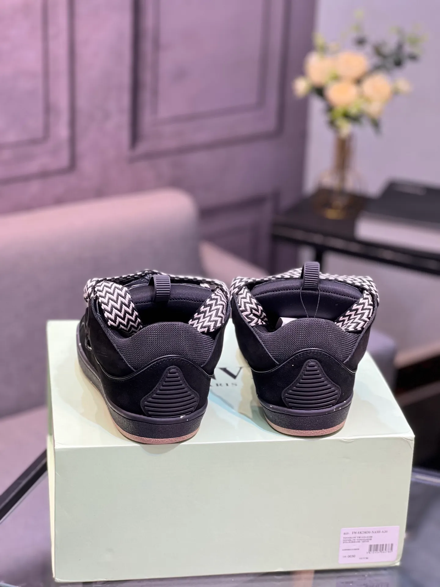 Men's men's shoes💰780 [LANVIN] Latest lace-up fashionable casual sneakers for couples High-quality CLAY couple series‼ ️ The latest trendy products of the season 🌈Many bloggers have planted grass and purchased the original open-mold customization. The upper and outsole are sewn with mark threads without edge sealing. Multiple material splicing combination design. Very versatile for fashionable and casual wear. Comfortable on the feet. Recommended for self-retention (upper cowhide + cow suede + breathable mesh) inner foot pad cowhide exclusive original open-mold clear logo rubber outsole ⚠️36-44 yards (45 custom-made)